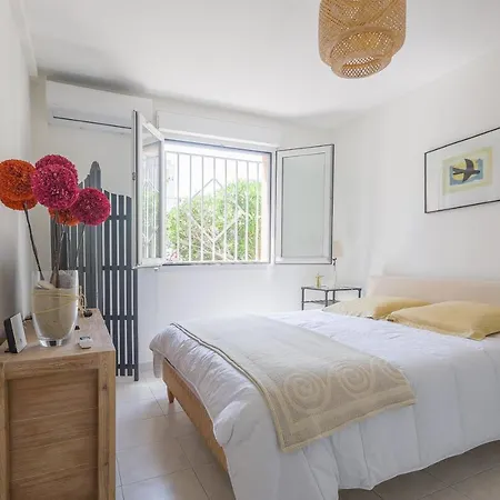 Apartamento U Momentu - Appt Climatise Avec Terrasse LʼÎle-Rousse