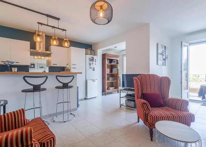 U Momentu - Appt Climatise Avec Terrasse